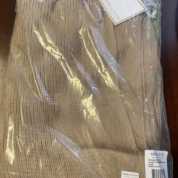 New! Classy neutral knit Shiraleah Camel Rowan Poncho sweater open tan NWT - Picture 5 of 10